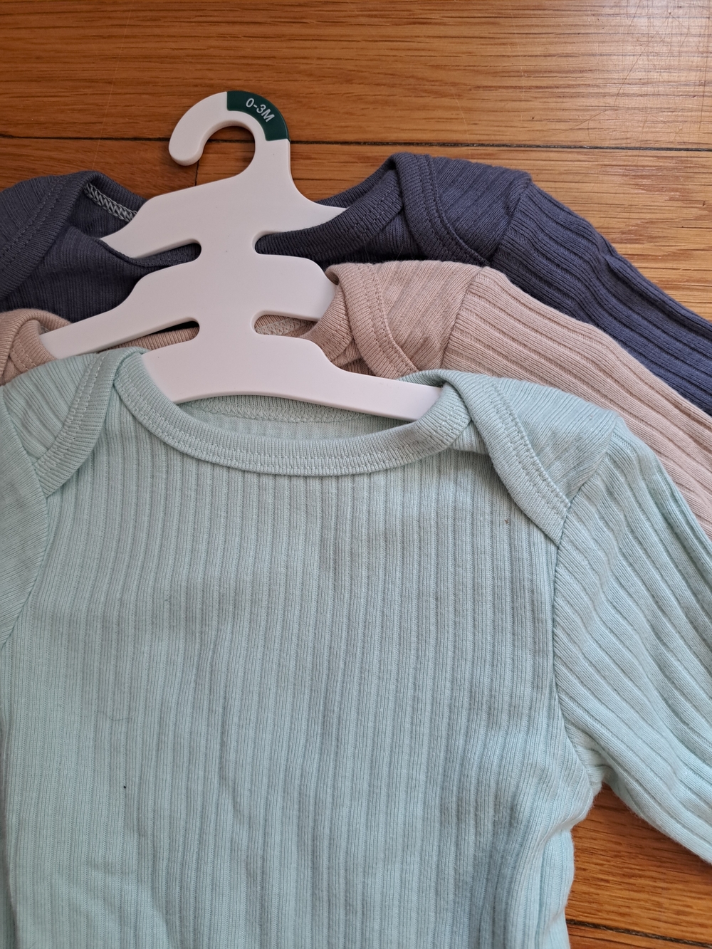 cloud island Ribbed Long-Sleeve Bodysuit Set - Mint, Beige & Charcoal